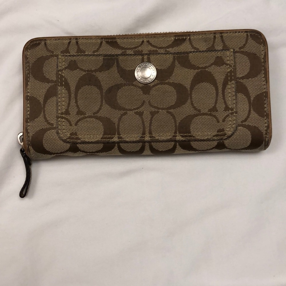Coach wallet